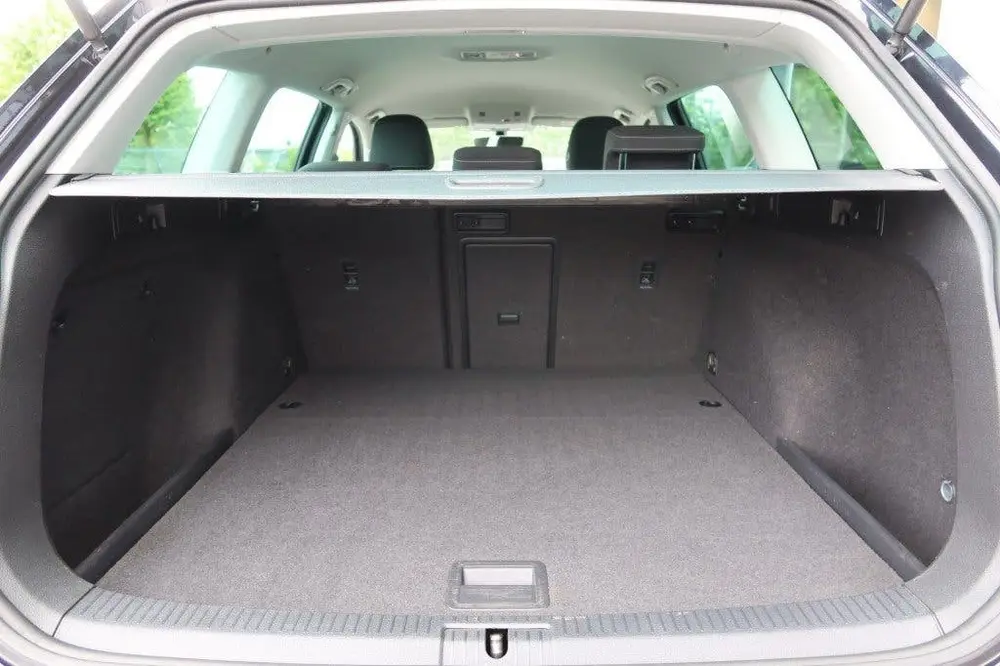 Volkswagen GOLF 1.5 TSI AUTOMAAT Highline Business R-Line 15 uit 2020, foto 18