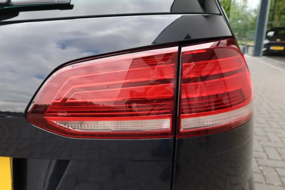 Volkswagen GOLF 1.5 TSI AUTOMAAT Highline Business R-Line 15 uit 2020, foto 20