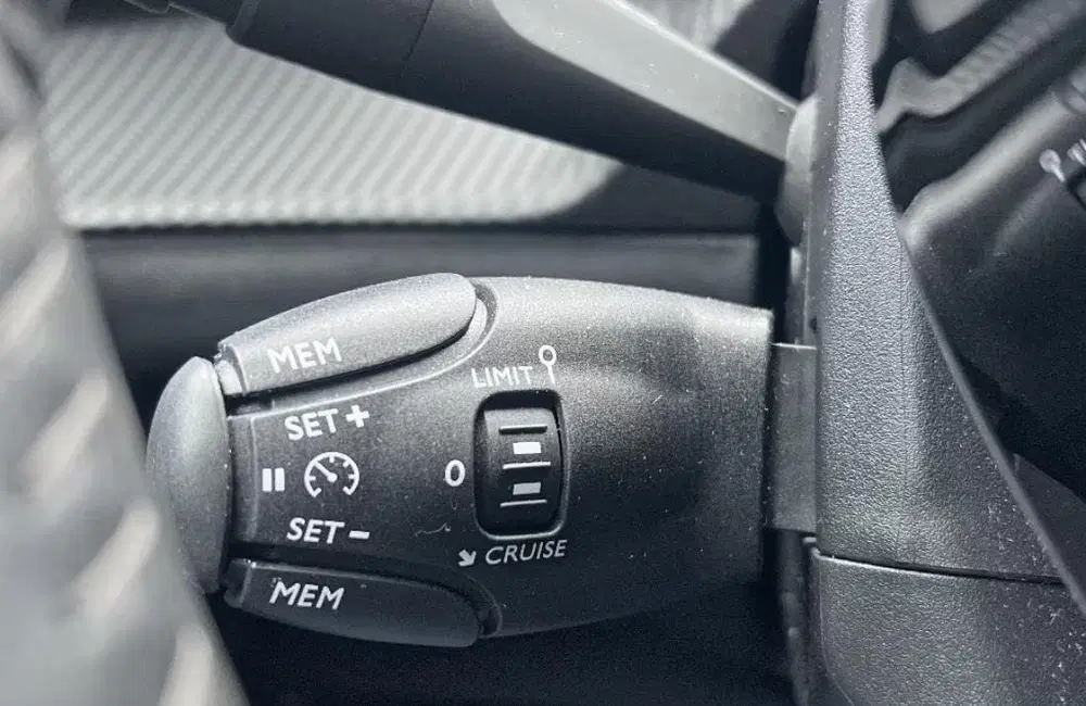 Peugeot 2008 1.2 CRUISE STOELVERW. APPLE HANDBAK LED uit 2023, foto 11