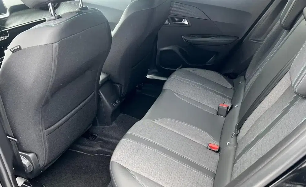 Peugeot 2008 1.2 CRUISE STOELVERW. APPLE HANDBAK LED uit 2023, foto 15