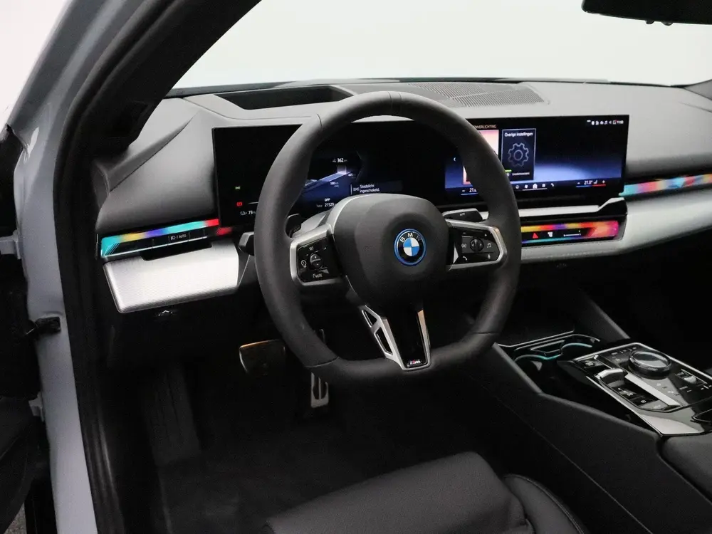 BMW i5 eDrive40 M Sport Edition uit 2025, foto 11