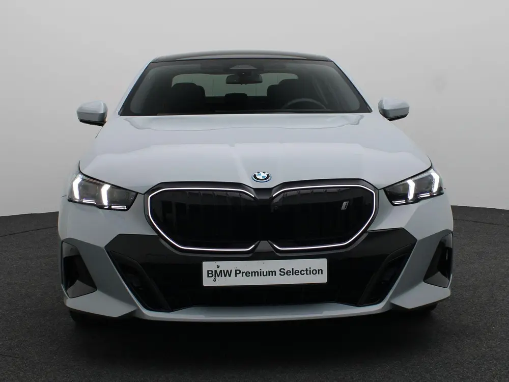 BMW i5 eDrive40 M Sport Edition uit 2025, foto 3