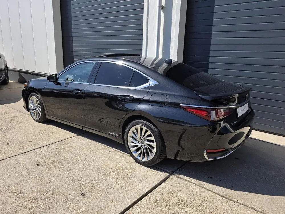 Lexus ES 300h President Line full options uit 2019, foto 4