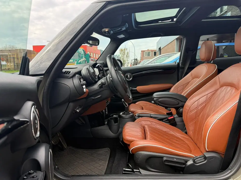 Mini John Cooper Works 2.0 John Cooper Works Chili uit 2019, foto 19