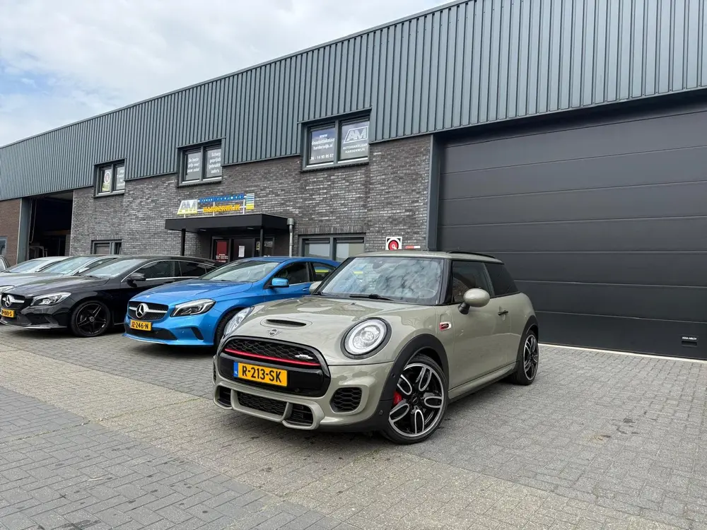 Mini John Cooper Works 2.0 John Cooper Works Chili uit 2019, foto 2