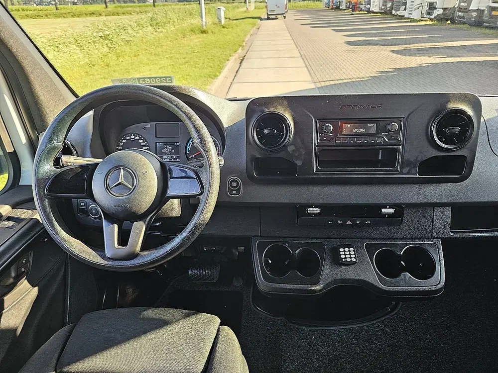 Mercedes-Benz Sprinter 55 kwh 168 km wltp uit 2021, foto 8