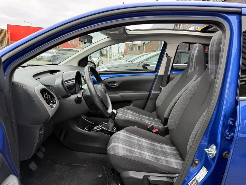 Peugeot 108 1.0 e-VTi Allure TOP uit 2019, foto 16