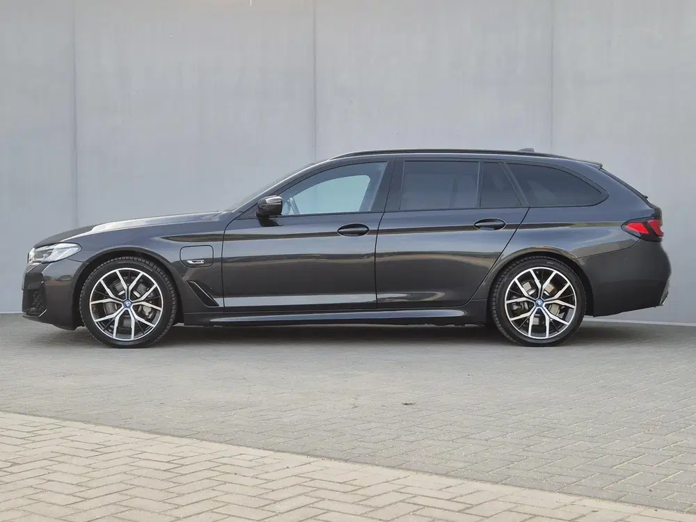 BMW 5-serie 530e xDrive Business Edition Plus M-Spor uit 2023, foto 11