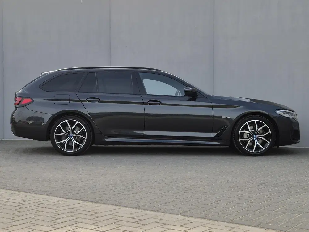 BMW 5-serie 530e xDrive Business Edition Plus M-Spor uit 2023, foto 17