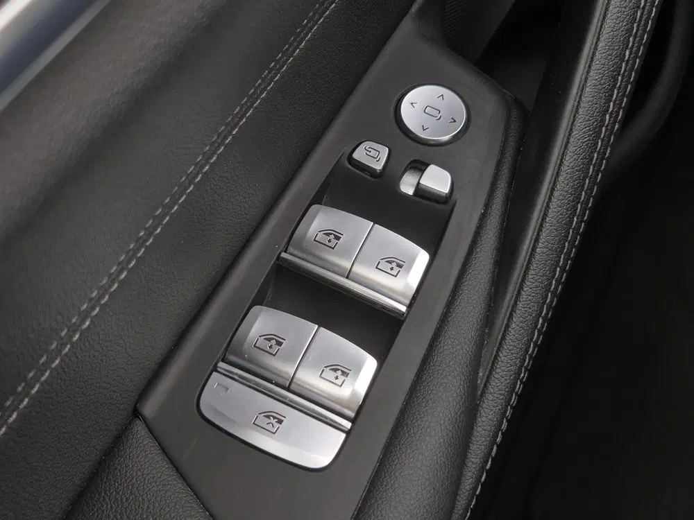 BMW 5-serie 530e xDrive Business Edition Plus M-Spor uit 2023, foto 19