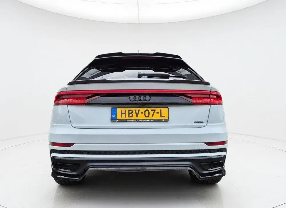 Audi Q8 60 TFSI e quattro S line Plug-in Hybride 2 uit 2021, foto 6