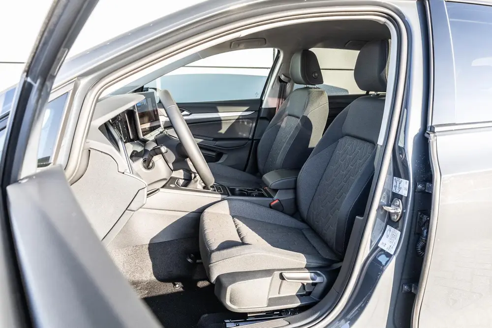 Volkswagen Golf 1.5 TSI 115pk Life Edition | 18" Velgen | Tr uit 2026, foto 4