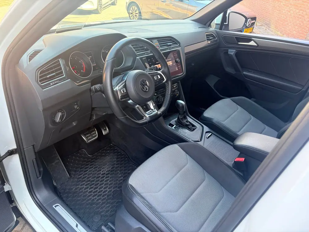 Volkswagen Tiguan 1.5 TSI ACT Highline Business R-Line | LED uit 2019, foto 10