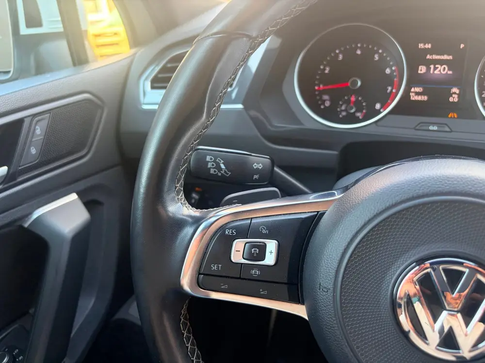 Volkswagen Tiguan 1.5 TSI ACT Highline Business R-Line | LED uit 2019, foto 16