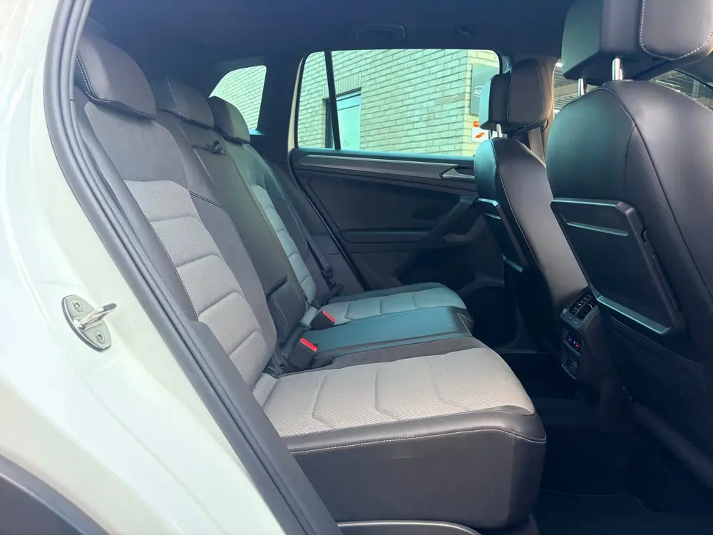 Volkswagen Tiguan 1.5 TSI ACT Highline Business R-Line | LED uit 2019, foto 6
