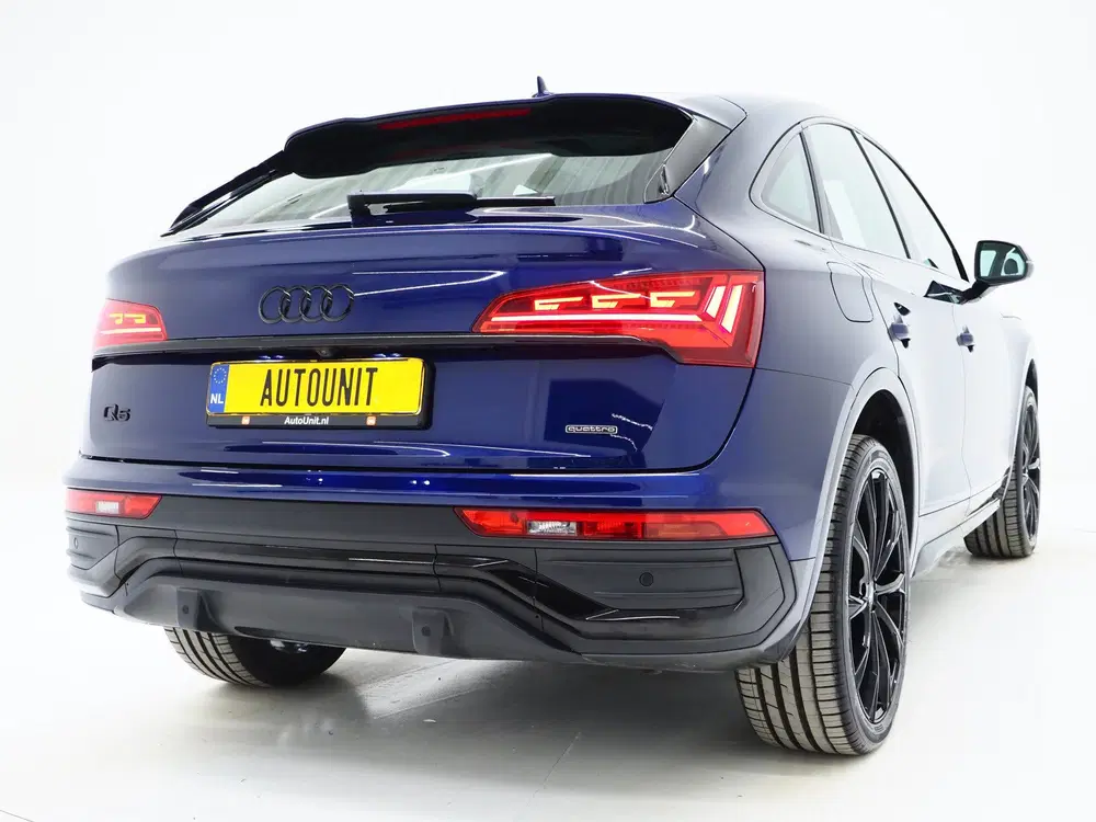 Audi Q5 50 TFSI e Full Black uit 2021, foto 9