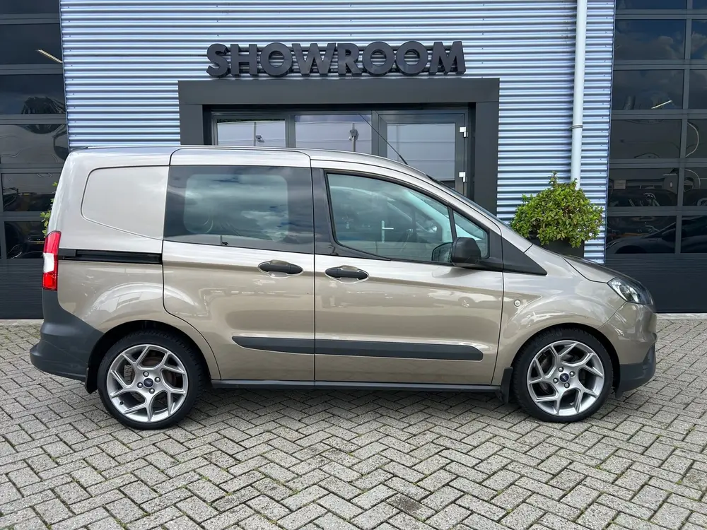 Ford Transit Courier 1.0 Trend AIRCO uit 2019, foto 13