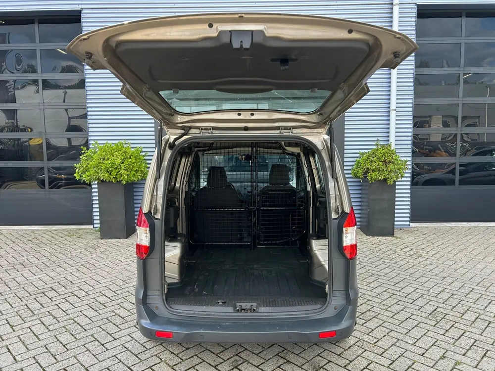 Ford Transit Courier 1.0 Trend AIRCO uit 2019, foto 18