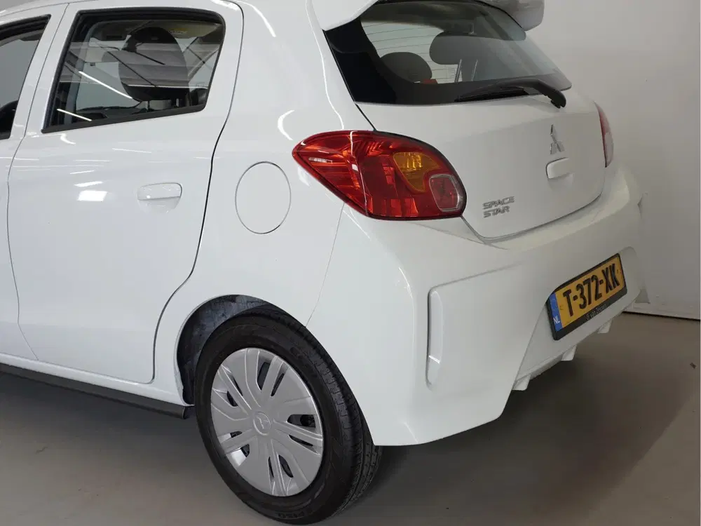 Mitsubishi Space Star 1.2 Connect+ uit 2023, foto 4