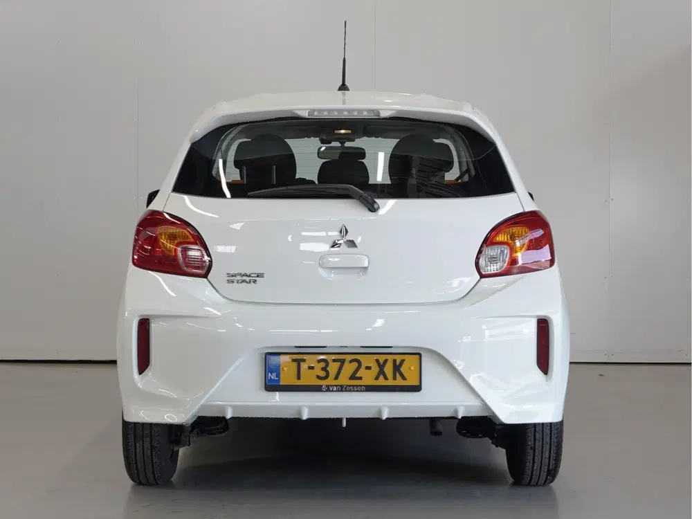 Mitsubishi Space Star 1.2 Connect+ uit 2023, foto 9