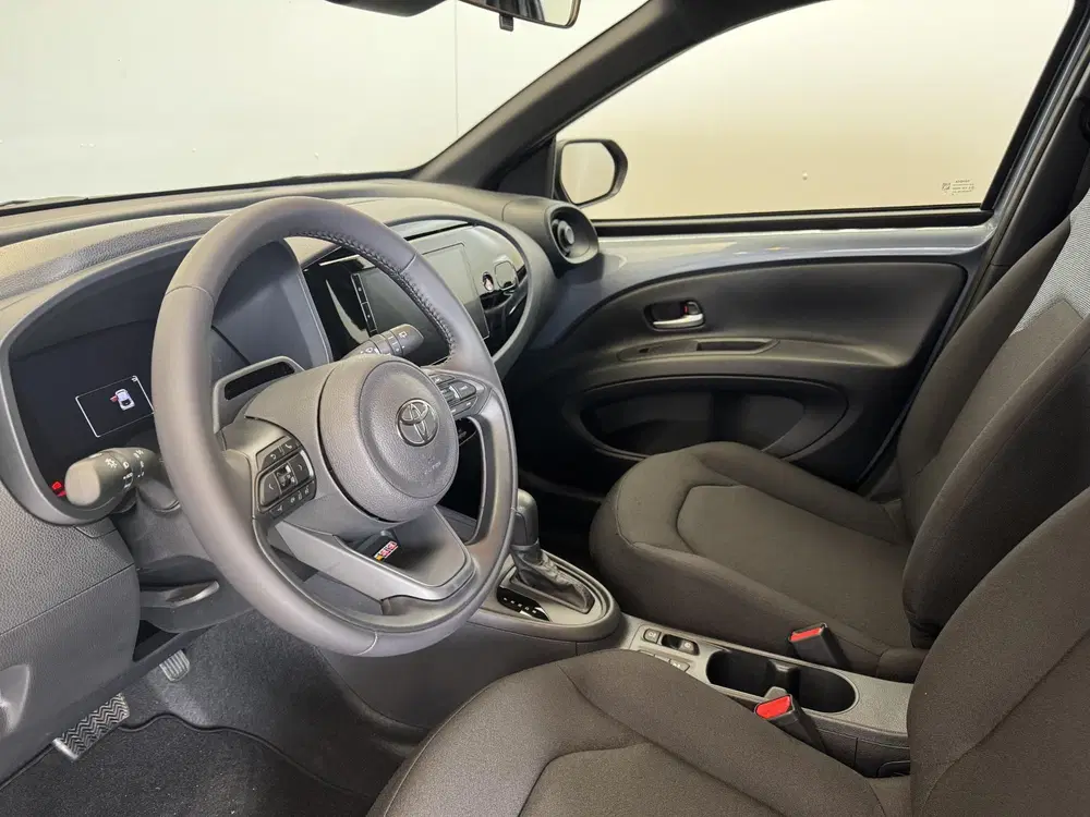 Toyota Aygo X Hybrid 115 pulse uit 2026, foto 11