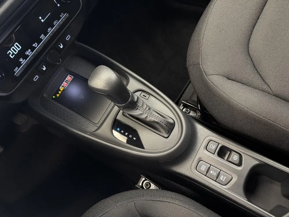 Toyota Aygo X Hybrid 115 pulse uit 2026, foto 19
