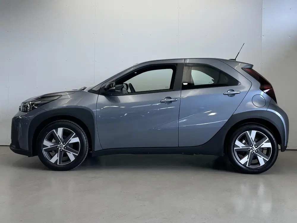 Toyota Aygo X Hybrid 115 pulse uit 2026, foto 3