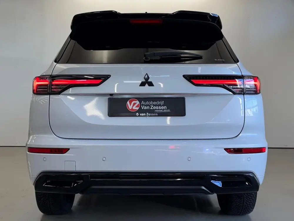 Mitsubishi Outlander 2.4 PHEV Instyle+ Black Edition uit 2026, foto 7