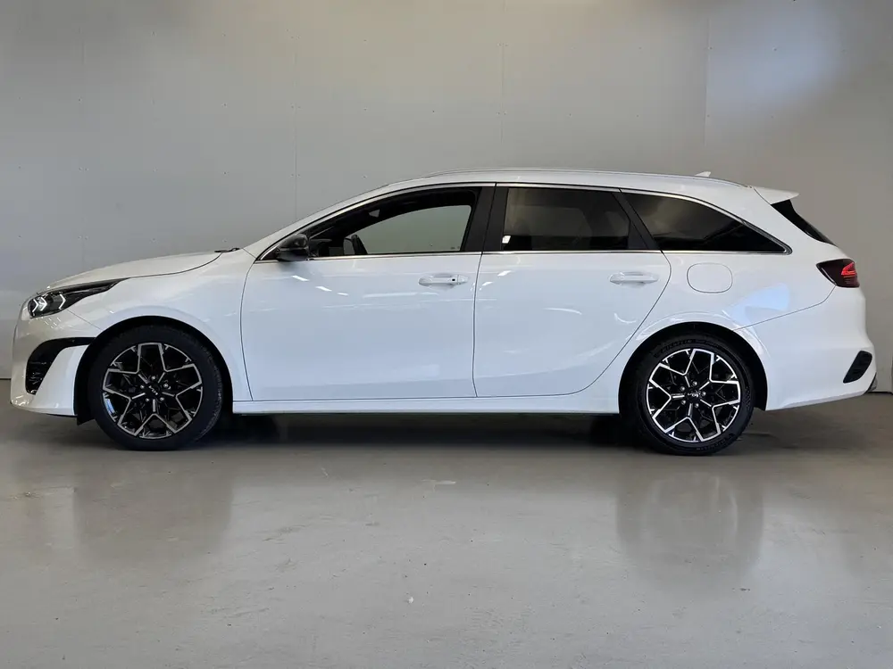 Kia Ceed 1.5 T-GDi GT-Line Automaat uit 2023, foto 3