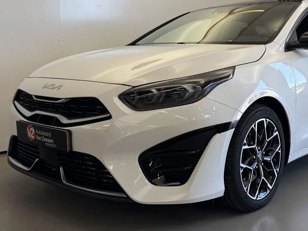 Kia Ceed 1.5 T-GDi GT-Line Automaat uit 2023, foto 4