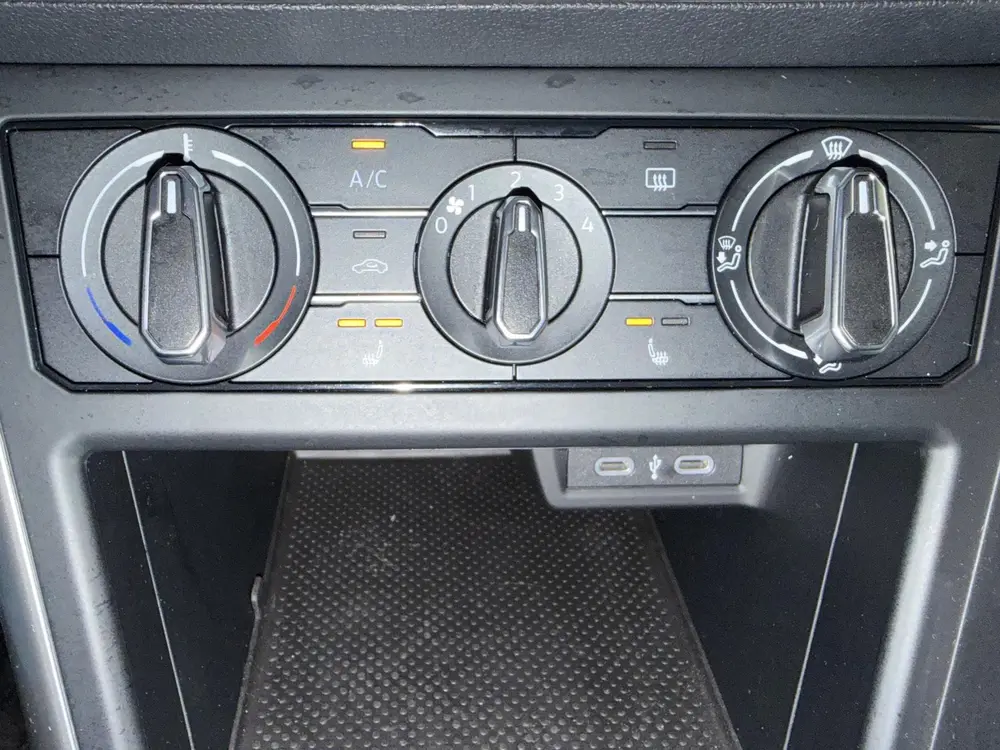 Volkswagen Polo 1.0 TSI Life Edition | Keyless | Stoelverwar uit 2024, foto 13