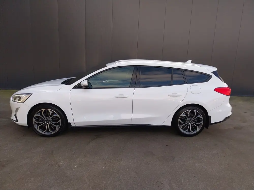 Ford Focus Wagon 1.5 EcoBlue NAVI CRUISE 18 INCH TREKHAAK uit 2019, foto 13