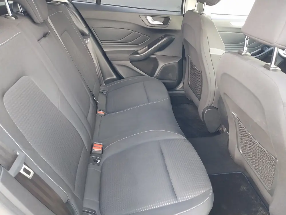Ford Focus Wagon 1.5 EcoBlue NAVI CRUISE 18 INCH TREKHAAK uit 2019, foto 19