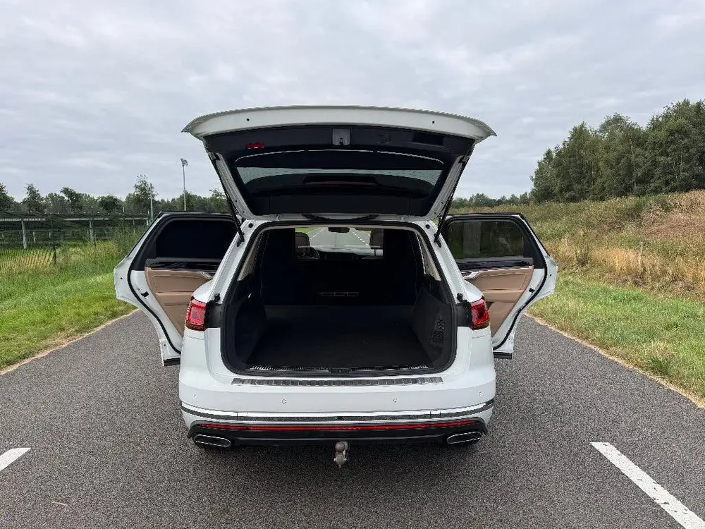 Volkswagen Touareg 3.0 Atmosphere Aut/Grijs Kenteken uit 2021, foto 11