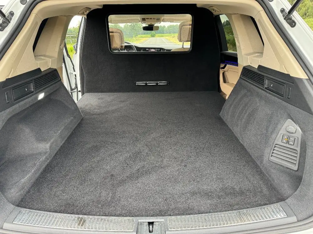 Volkswagen Touareg 3.0 Atmosphere Aut/Grijs Kenteken uit 2021, foto 13