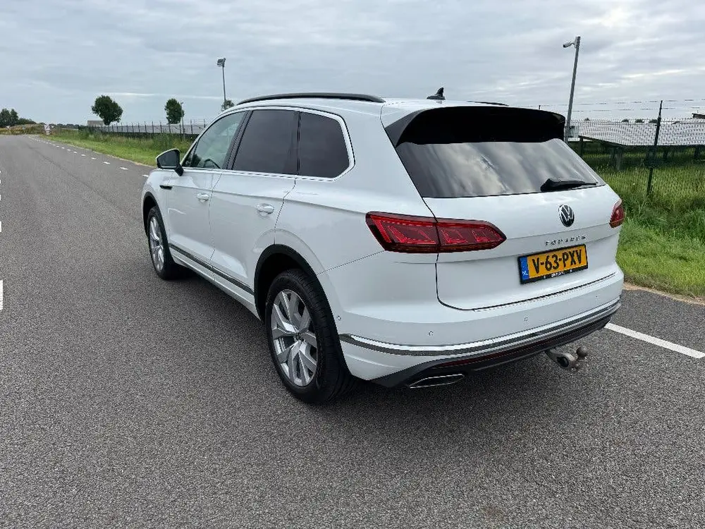 Volkswagen Touareg 3.0 Atmosphere Aut/Grijs Kenteken uit 2021, foto 7