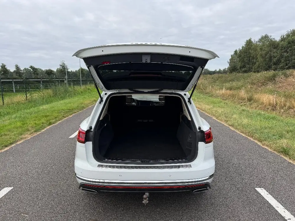 Volkswagen Touareg 3.0 Atmosphere Aut/Grijs Kenteken uit 2021, foto 9