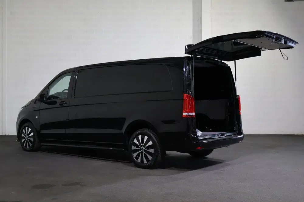 Mercedes-Benz Vito eVito 112 L3 60 kWh Led Black Line uit 2025, foto 12
