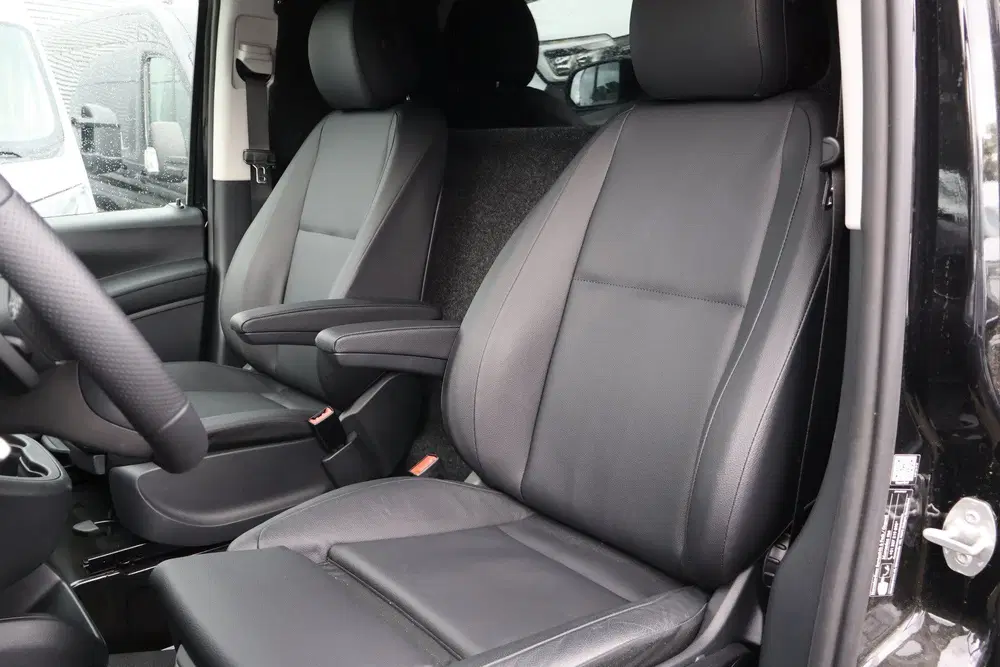 Mercedes-Benz Vito eVito 112 L3 60 kWh Led Black Line uit 2025, foto 2