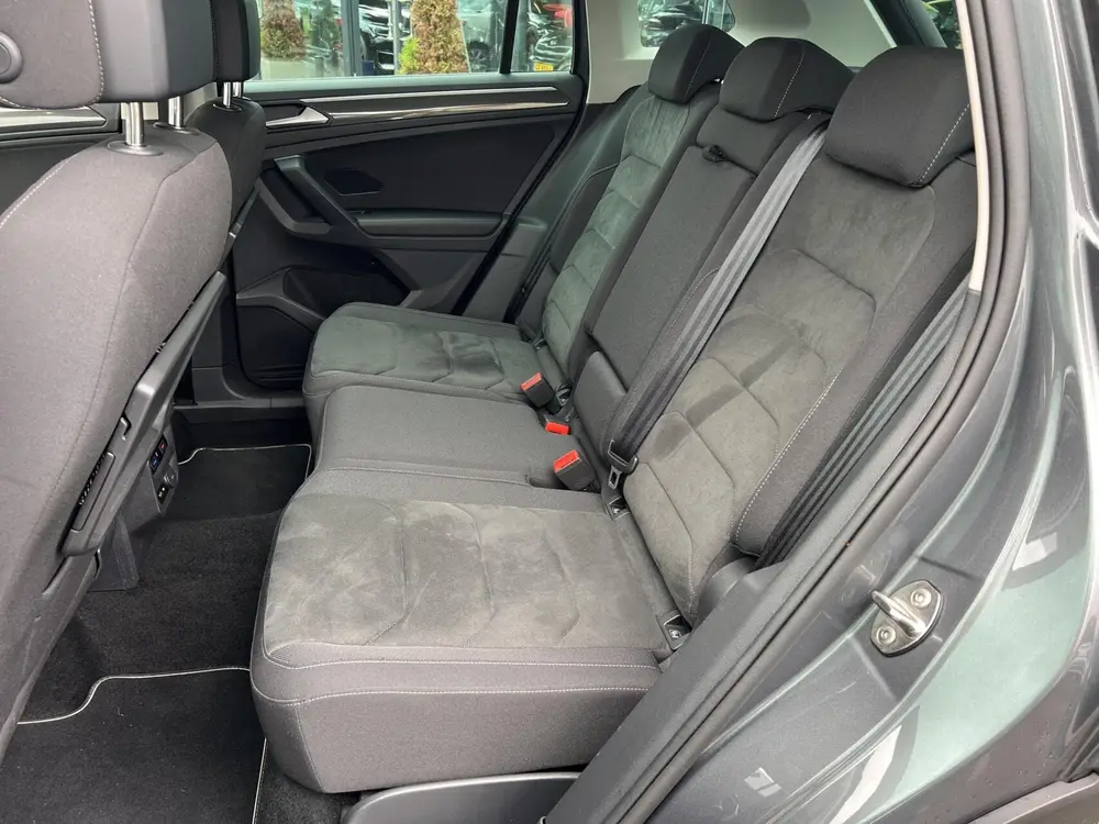 Volkswagen Tiguan 1.5 TSI ACT Comfortline Business Automaat uit 2020, foto 20