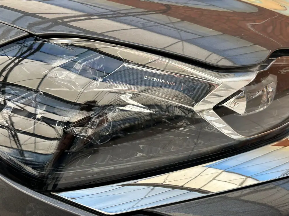 DS Automobiles DS 3 Crossback DS DS 3 Crossback PureTech 155 EAT8 Automa uit 2022, foto 12