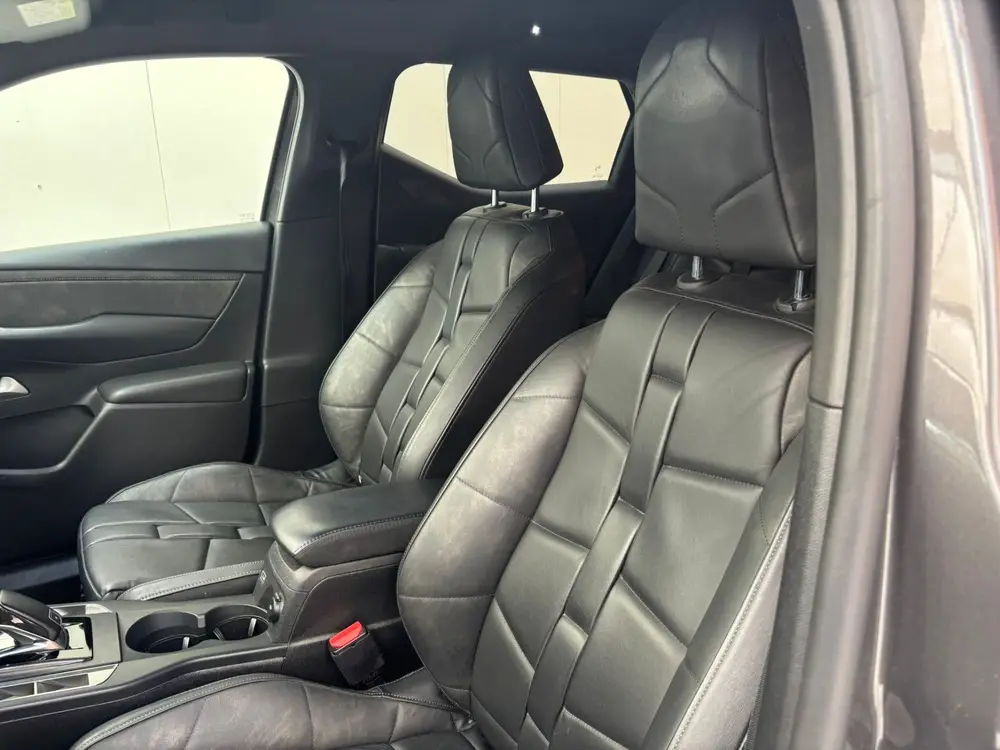 DS Automobiles DS 3 Crossback DS DS 3 Crossback PureTech 155 EAT8 Automa uit 2022, foto 2