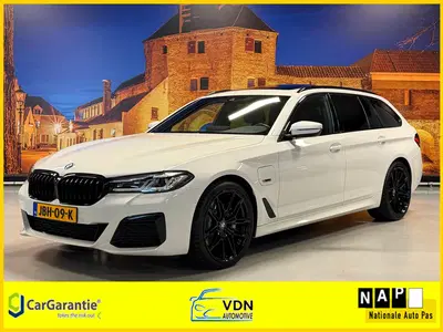 BMW 5-serie 530e M-Sport Aut Panoramadak Camera SOH uit 2021