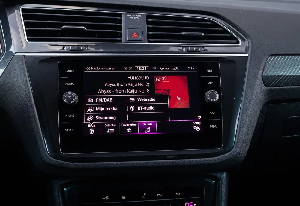 Volkswagen Tiguan 1.4 TSI R-line IQ-LIGHTS|TREKHAAK|AUTOPARK uit 2022, foto 17