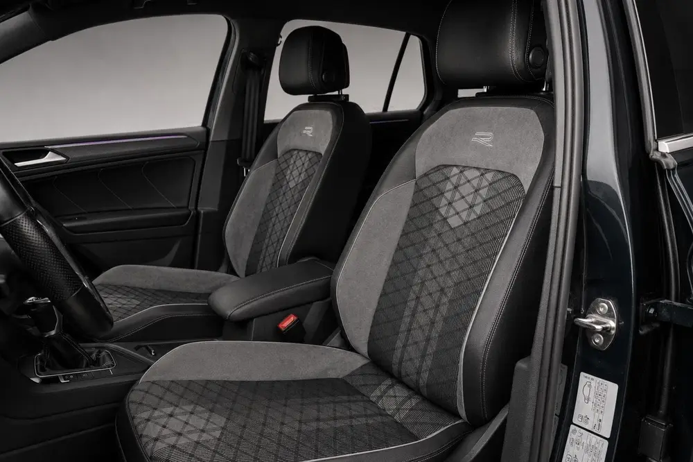 Volkswagen Tiguan 1.4 TSI R-line IQ-LIGHTS|TREKHAAK|AUTOPARK uit 2022, foto 2