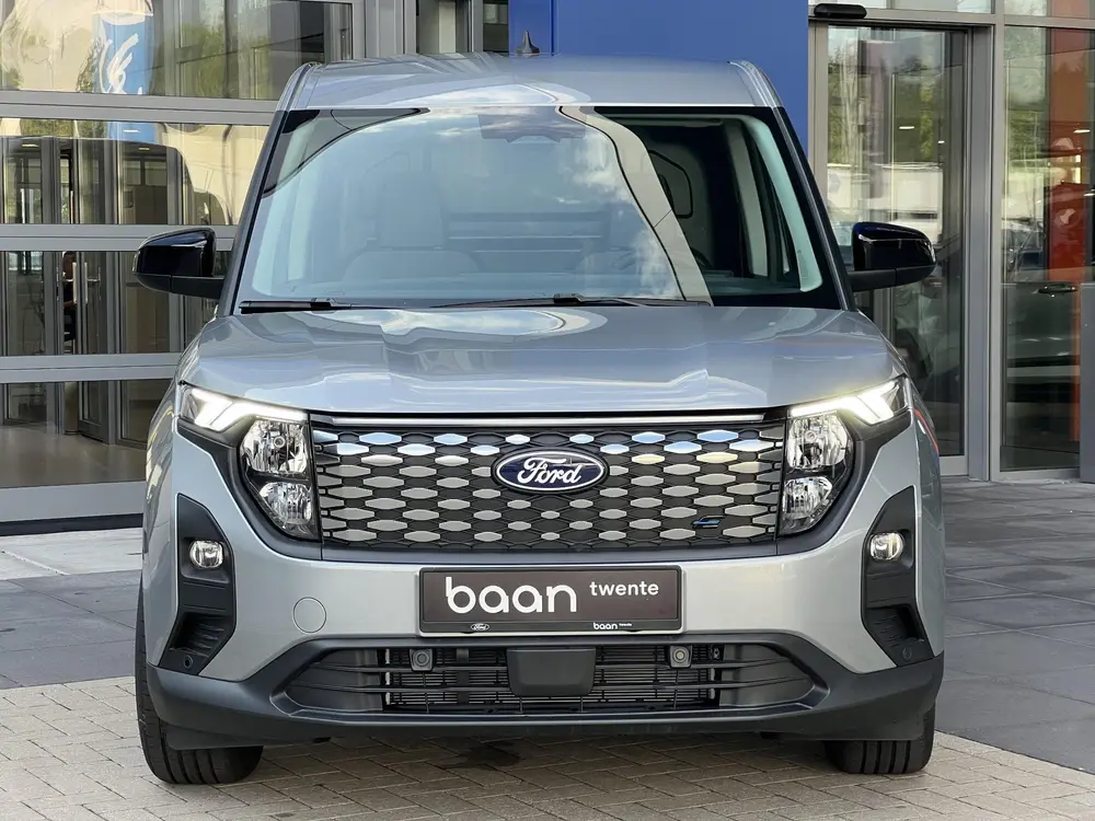 Ford Transit Courier Limited 44 kWh uit 2026, foto 3
