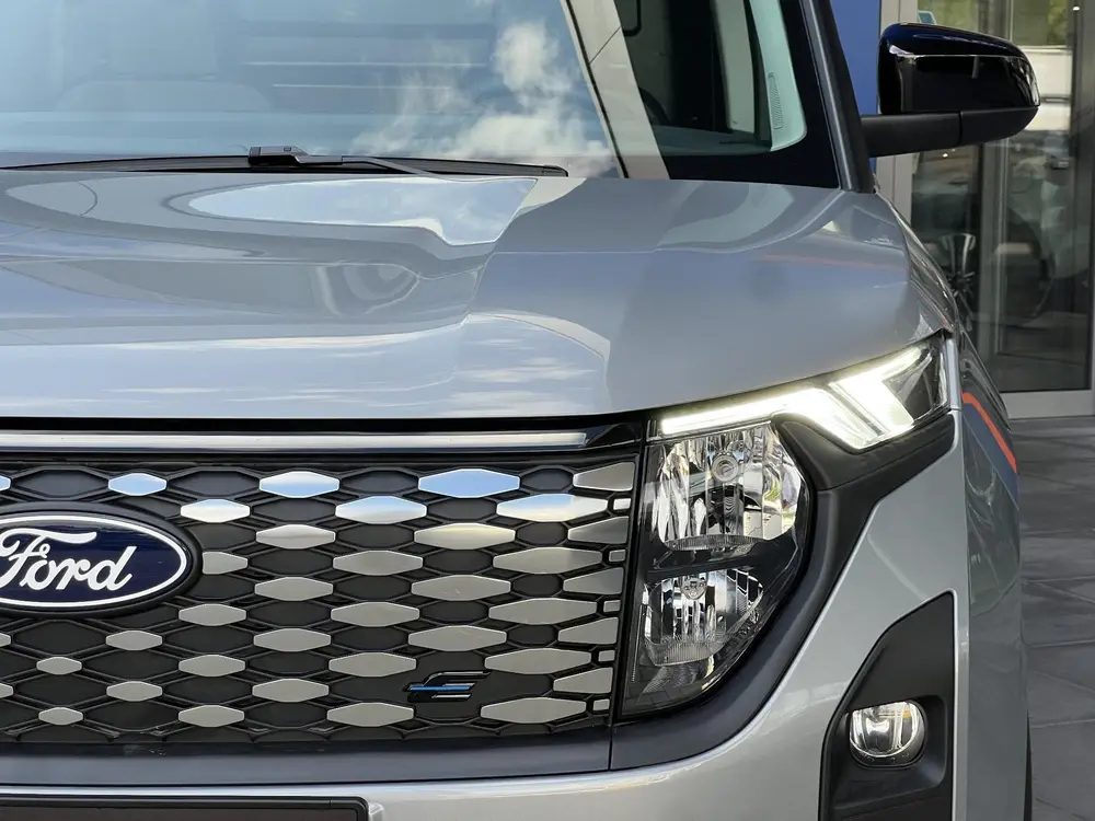 Ford Transit Courier Limited 44 kWh uit 2026, foto 6