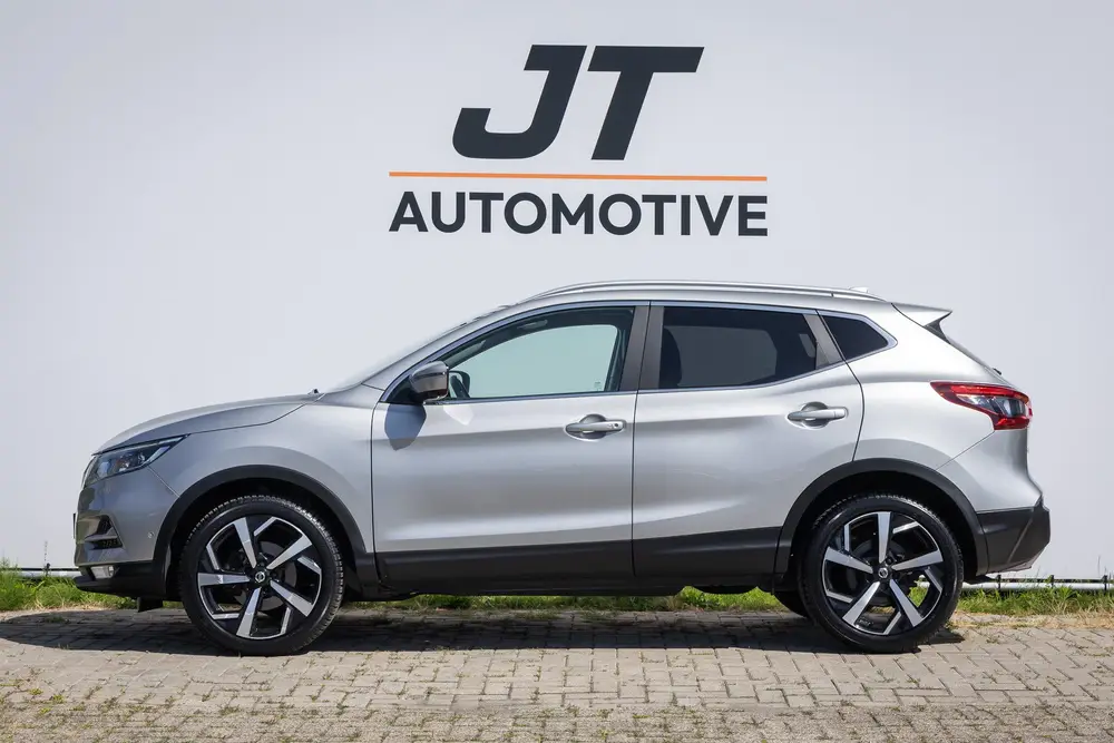 Nissan Qashqai 1.3 DIG-T Tekna + nlauto Pano uit 2019, foto 2
