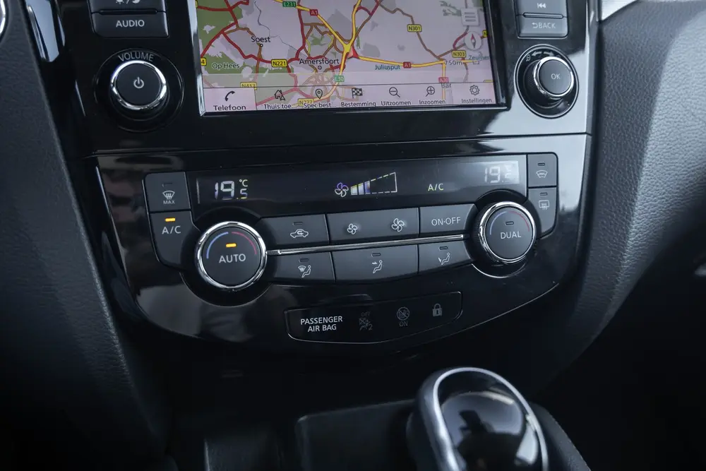 Nissan Qashqai 1.3 DIG-T Tekna + nlauto Pano uit 2019, foto 20