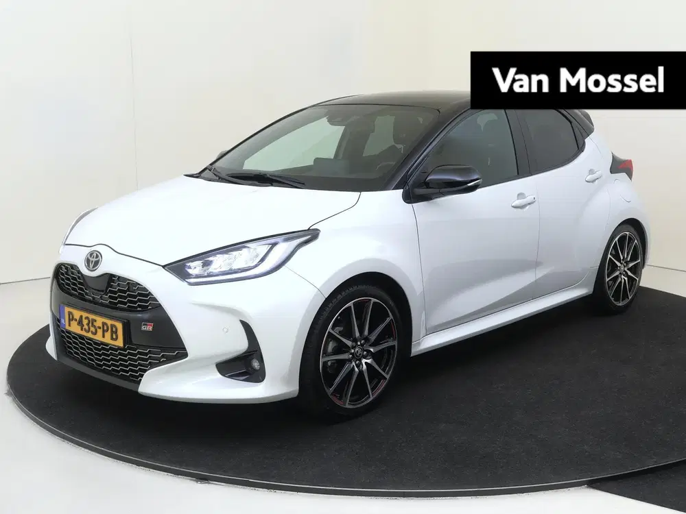 Toyota Yaris 1.5 Hybrid GR Sport uit 2022